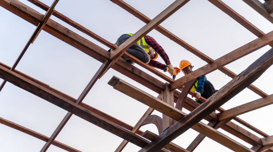 Professional New roof installation in Vinemont, AL